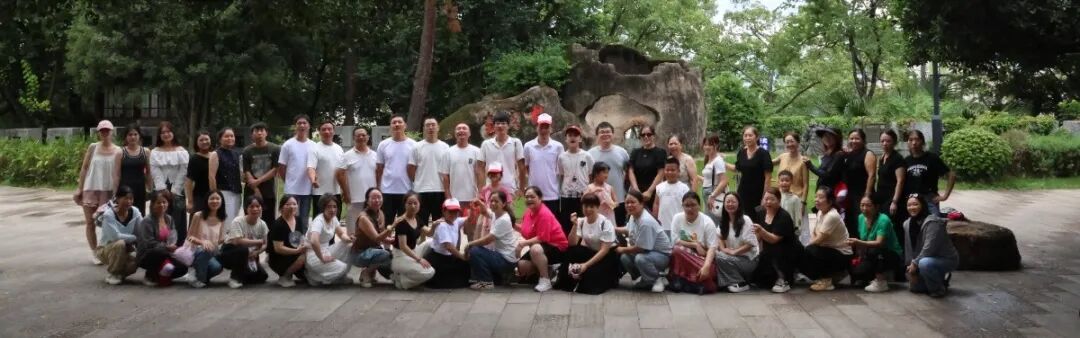 1758697696395326.jpg 9.jpg